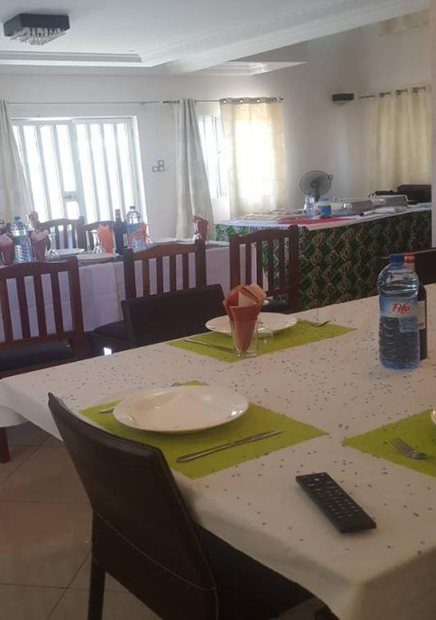 Hotels Residences Easy Cotonou Buitenkant foto
